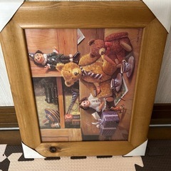 くまさんの額。新品。サイズ高さ27.5㌢幅32.5㌢。子供部屋にいかがですか？の画像