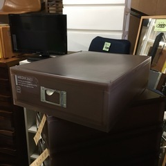 【21個あります】重ねられる収納プラ引き出し【F00871】