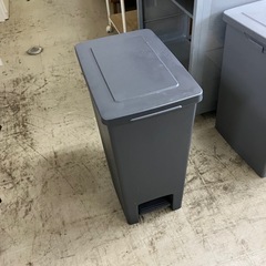 I2502-827 ペダル式ゴミ箱 キズ汚れ有り