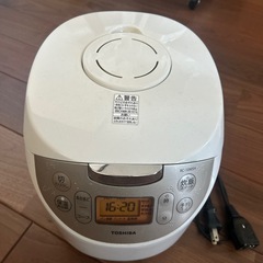 TOSHIBA 炊飯器
