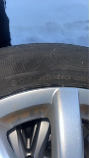 車のパーツ タイヤ、ホイール
