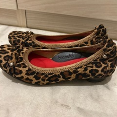 未使用　キビラ　パンプスの画像