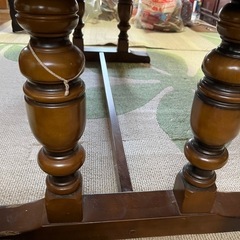 カリモク　ダイニングテーブルの画像