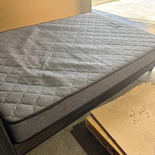 IKEA シングルベッド 脚付きマットレス SULTAN SKALAND IKEAシングル