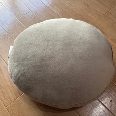 ニトリ　モチモチクッションの画像