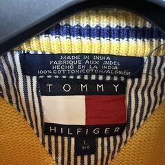 古着 トミーヒルフィガー オールド フラッグタグ エンブレム刺繍 ニットセーター Lサイズ イエロー TOMMY HILFIGER 現状品 札幌市 白石区 東札幌の画像