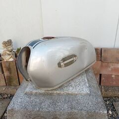 バイクタンク中古の画像