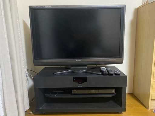 【4000円】SHARP製テレビ　テレビ台とブルーレイディスクレコーダーをお付けします。