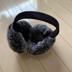 モコモコ耳当て新品未使用の画像