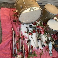 D512 PEARL VALENCIA ドラムパーツ　セット　楽器　音楽　ロック　の画像
