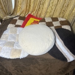 無料！　座布団　クッション　便座カバーまとめて