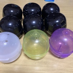 ガチャガチャカプセル　大サイズの画像