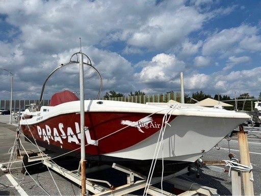 パラセールボート