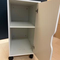 ikea アレックス　収納　キャスター付きの画像