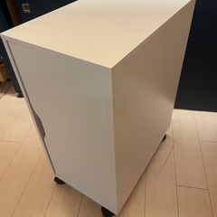 ikea アレックス　収納　キャスター付きの画像