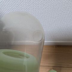 哺乳瓶消毒ケース、哺乳瓶4本（乳首なし）の画像