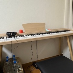 取引中 電子ピアノ