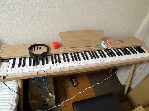 取引中 電子ピアノ