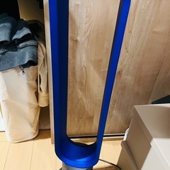 Dyson タワーファン　エアマルチプライアー　羽根のない扇風機...