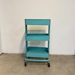 IKEA！便利なワゴン。早い者勝ちです。