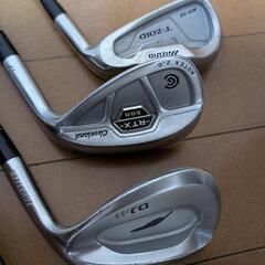 【取引中】【まとめて】メンズ　ゴルフクラブ右　4本、パターカバーの画像