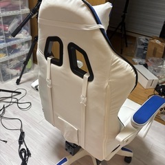 ゲーミングチェアの画像