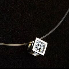 ≒j→→→m40-3/万華鏡の輝き 七色ダイヤ キューブ プラチ...