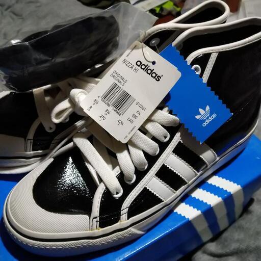 ★新品未使用☆赤字出品★adidasハイカットスニーカー黒27cm