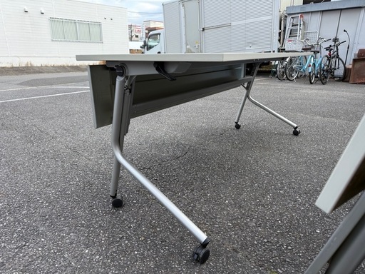 定価5万　フォールディングテーブル オカムラ ネスティア　幅１８０　奥６０　高さ７０ｃｍ