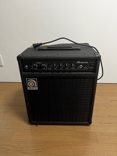 ベースアンプ　BA110v2\n