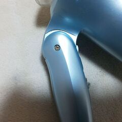 【温風が出ません】ドライヤー【根元も緩い】の画像