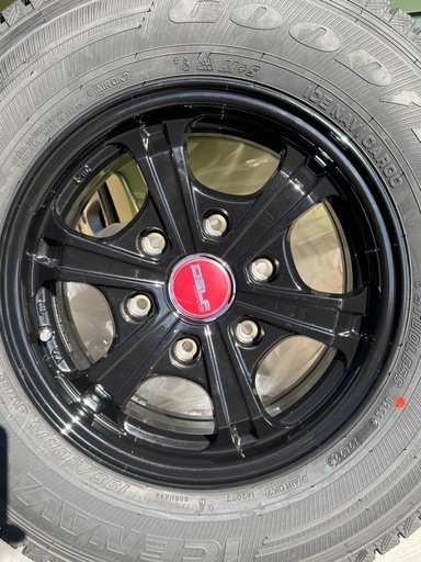 ハイエース　スタッドレス　４本セット　新品未使用