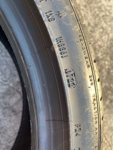 PIRELLI P ZERO 255/40R20 美品　2本
