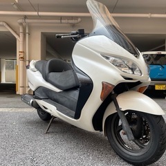 バイク　ホンダ　フォルツァMF０８