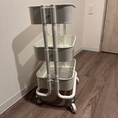 【お渡し予定の方決まりました】IKEA  イケア　キャスター付き...