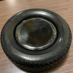 ブリヂストン　タイヤ灰皿兼小物入れの画像
