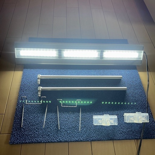 アクロ TRIANGLE LED GROW 600 3000lm  