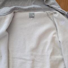 ノースフェイスジップパーカー XLの画像