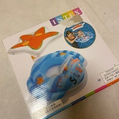 新品✨子ども　浮き輪　足入れ有🛟の画像