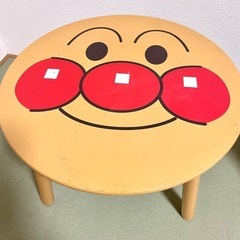 アンパンマン　顔テーブル