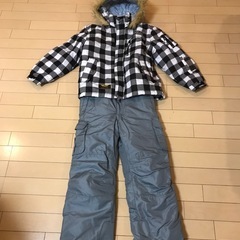 キッズ　140cmスキーウェア上下