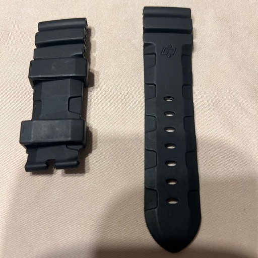 腕時計　パネライ  ラバーベルト　新品