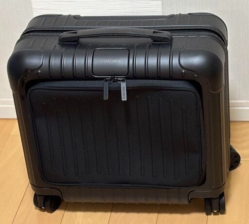 1度のみ使用　RIMOWA ESSENTIAL SLEEVE CONPACT　リモワビジネススーツケース　31L