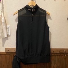 美品 FoRMES PARIS ノースリーブ チュニック リボン付きの画像