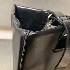 ZARA ショルダーバッグの画像