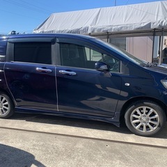 フリードスパイク アウトドア等に 車検付きです 5人乗りの画像