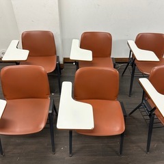 【お取引き中】
6脚　テーブル付きチェア　机付き椅子
