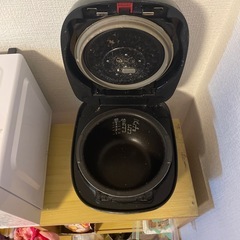炊飯器の画像