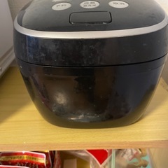 炊飯器の画像
