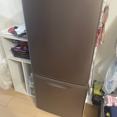 パーソナル冷蔵庫マホガニーブラウン